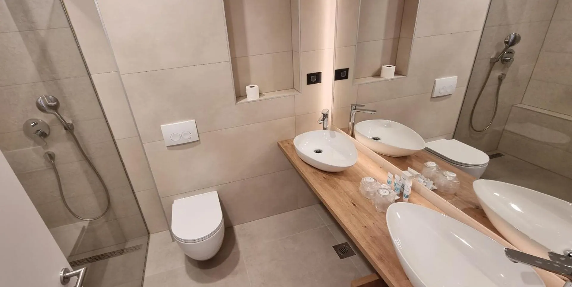 Mb11 Rooms روفينج 0*,  كرواتيا